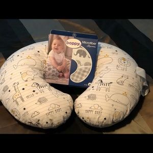 Boppy pillow with a replaceable cover.